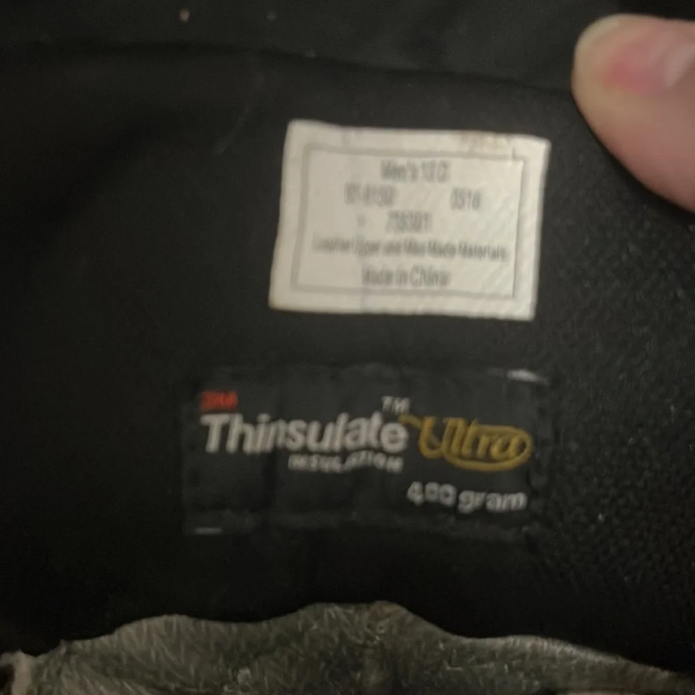 CABELA’S- thinsulate boots. NWOB